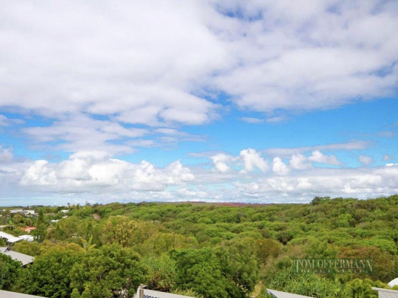 11 Seafarer Court, Castaways Beach QLD 4567