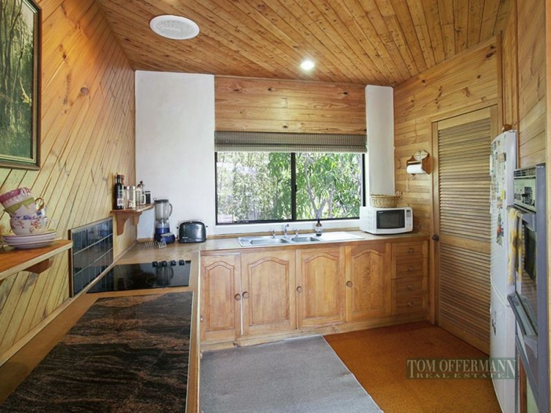 8 Jasmin Ct, Marcus Beach QLD 4573