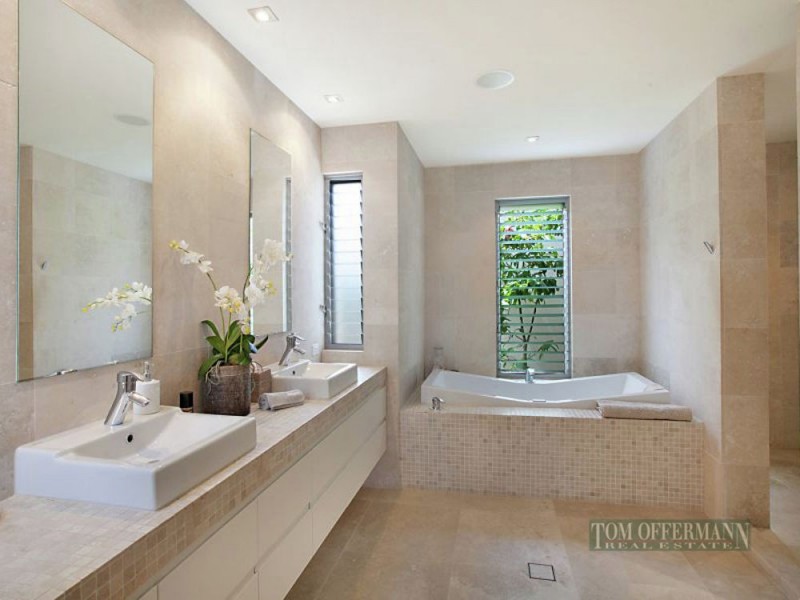 537/61 Noosa Springs Dr, Noosa Springs QLD 4567