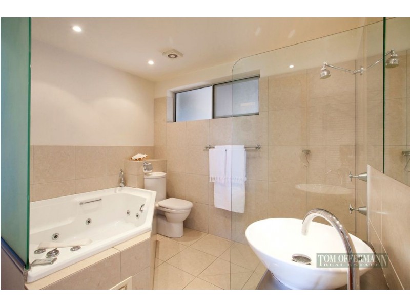 3/3 Russell St, Noosaville QLD 4566