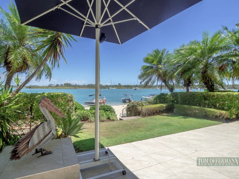 1/4 Quamby Place, Noosa Heads QLD 4567