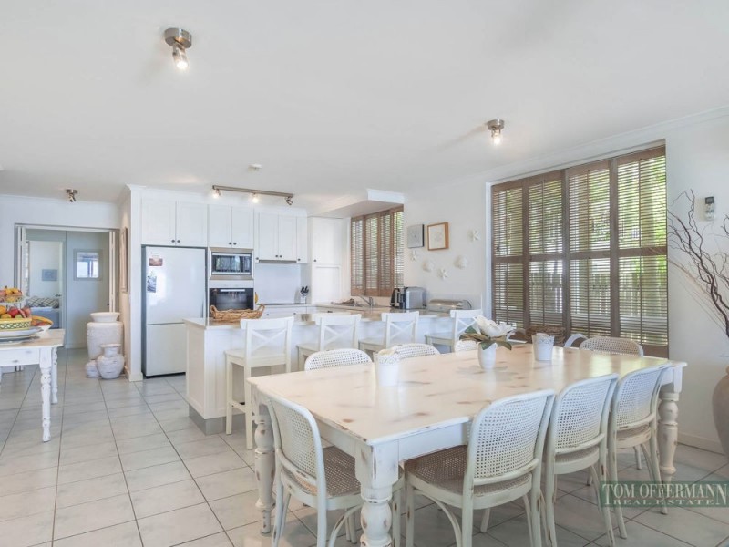 1/4 Quamby Place, Noosa Heads QLD 4567