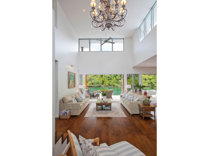 43 Mossman Ct, Noosa Heads QLD 4567