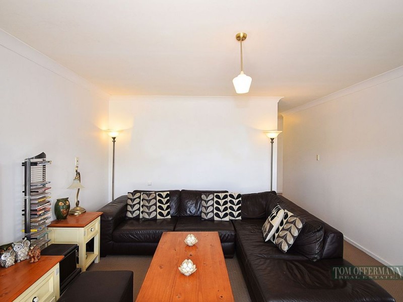 44 Poinciana Ave, Tewantin QLD 4565