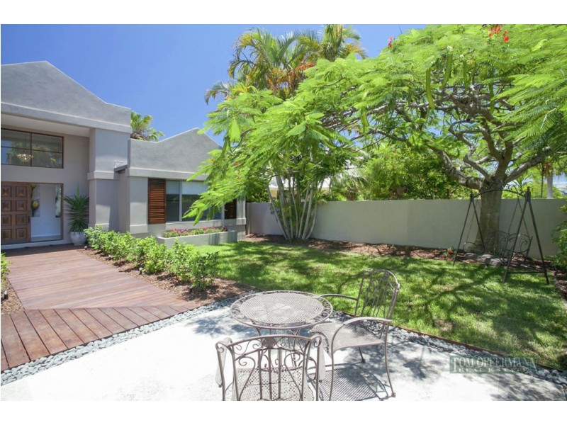 8 Masthead Quay, Noosa Waters QLD 4566