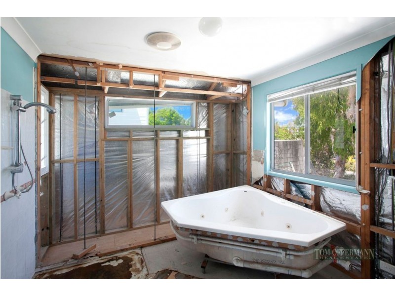 1/43 Sobraon St, Sunrise Beach QLD 4567