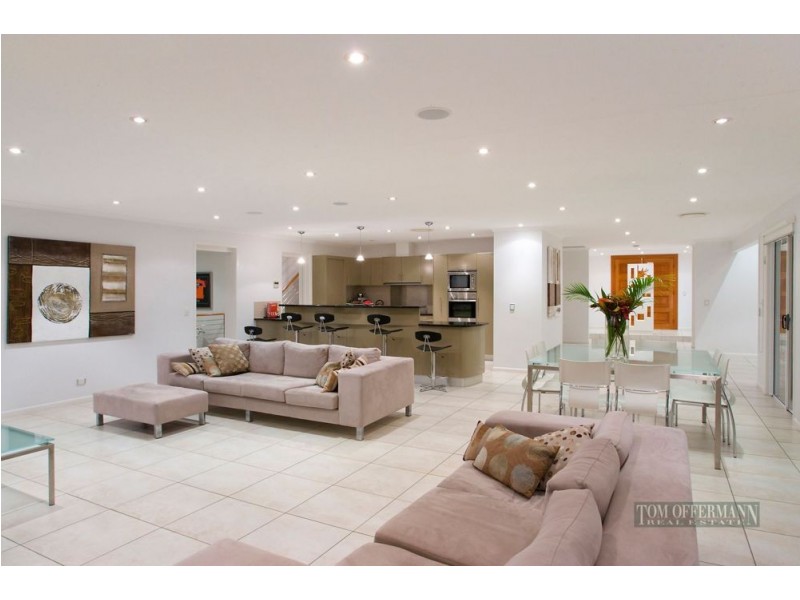 8 Upland Court, Tinbeerwah QLD 4563