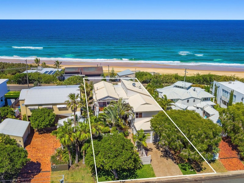 16 Corsair Crescent, Sunrise Beach QLD 4567