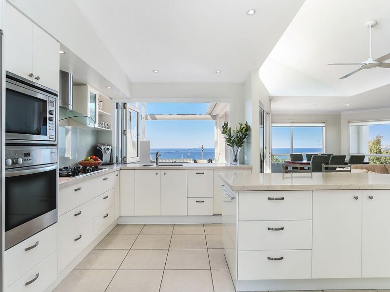 16 Corsair Crescent, Sunrise Beach QLD 4567