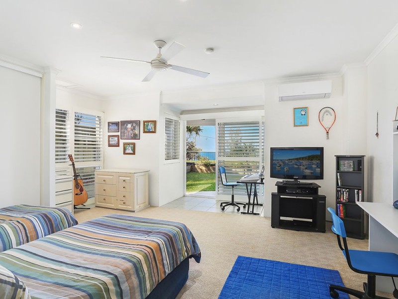 16 Corsair Crescent, Sunrise Beach QLD 4567