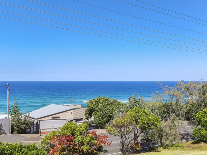 16 Corsair Crescent, Sunrise Beach QLD 4567