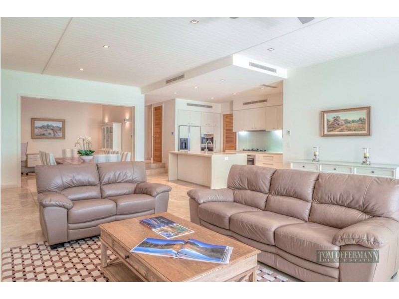 4/8 Serenity Close, Noosa Heads QLD 4567