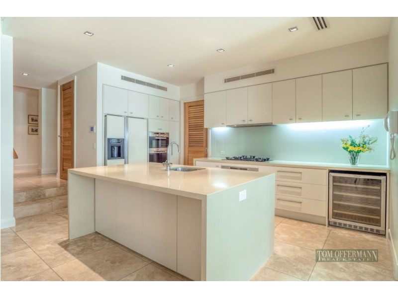 4/8 Serenity Close, Noosa Heads QLD 4567
