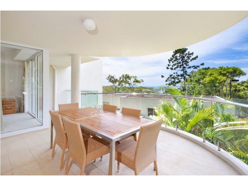 4/2 Noosa Drive, Noosa Heads QLD 4567