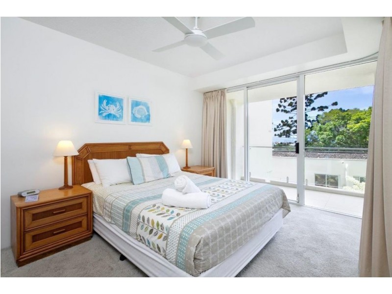 4/2 Noosa Drive, Noosa Heads QLD 4567