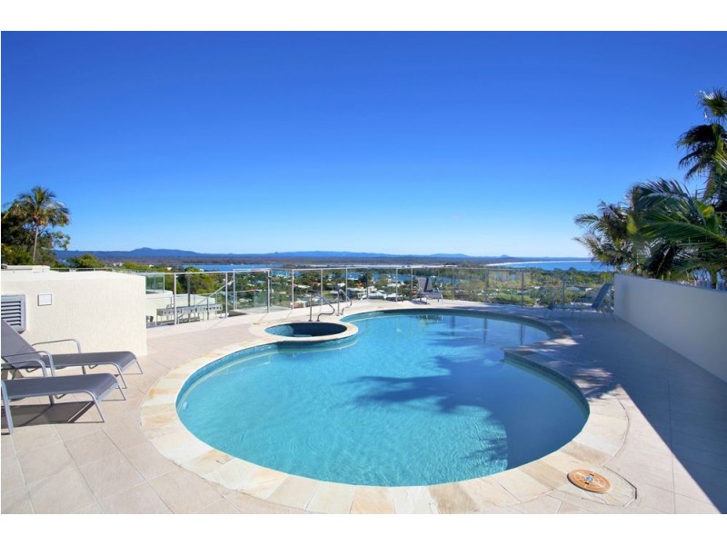 4/2 Noosa Drive, Noosa Heads QLD 4567