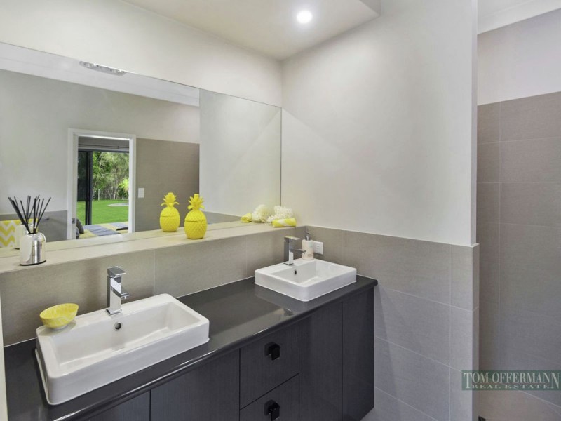 18 Attenuatta Place, Noosaville QLD 4566