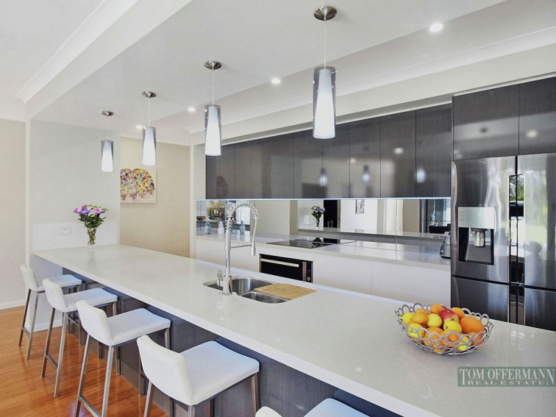 18 Attenuatta Place, Noosaville QLD 4566
