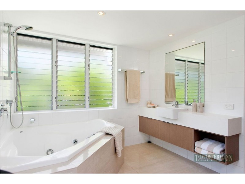 1/16 Henderson Street, Sunshine Beach QLD 4567