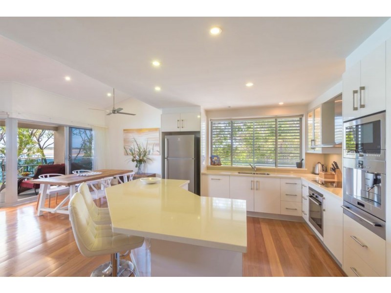 4/3 Russell St, Noosaville QLD 4566