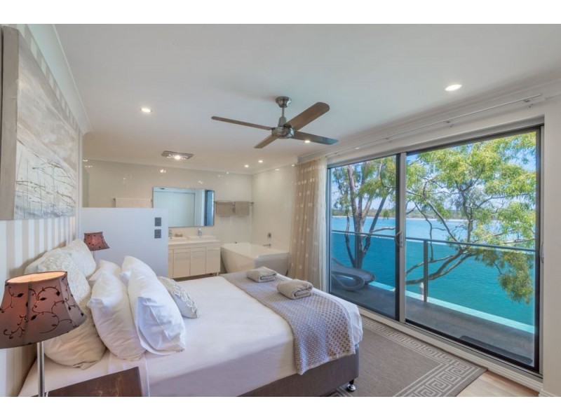 4/3 Russell St, Noosaville QLD 4566