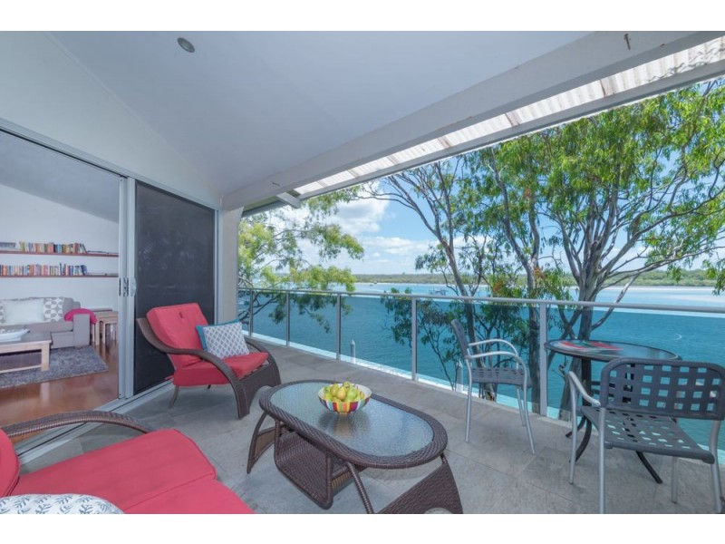 4/3 Russell St, Noosaville QLD 4566