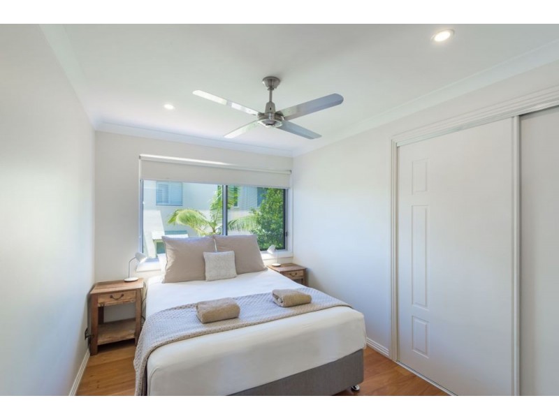4/3 Russell St, Noosaville QLD 4566