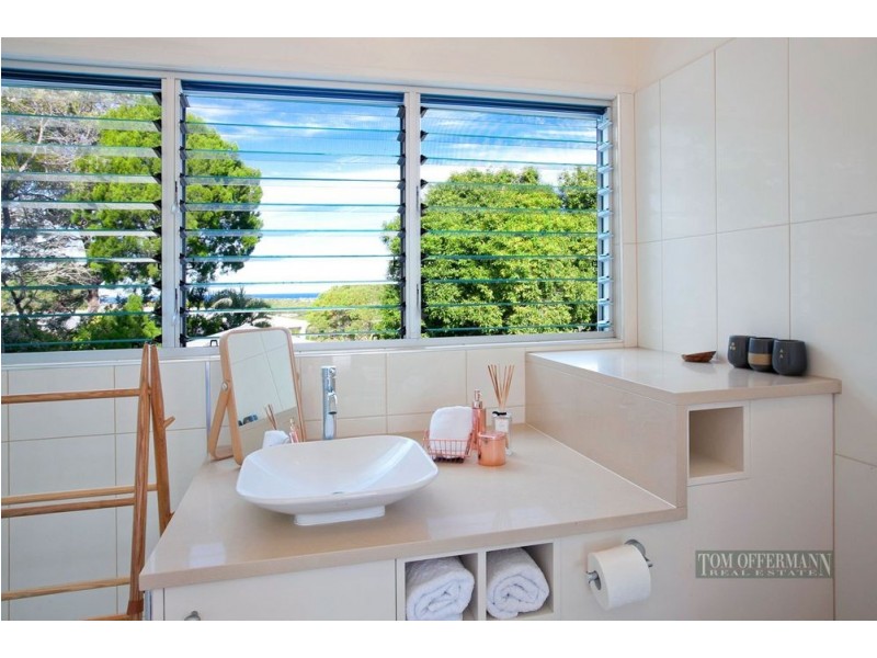 48 Nairana Rest, Noosa Heads QLD 4567