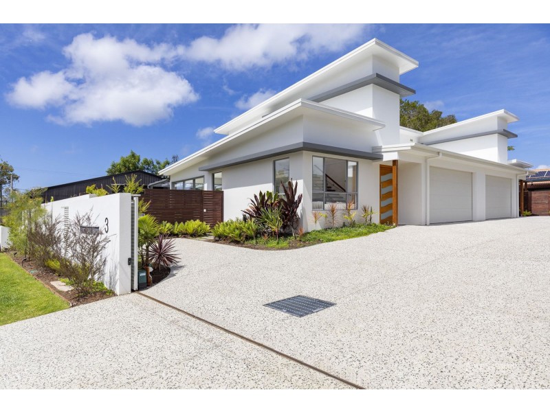 2/3 Riverstone Court, Tewantin QLD 4565