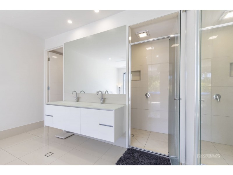 2/3 Riverstone Court, Tewantin QLD 4565