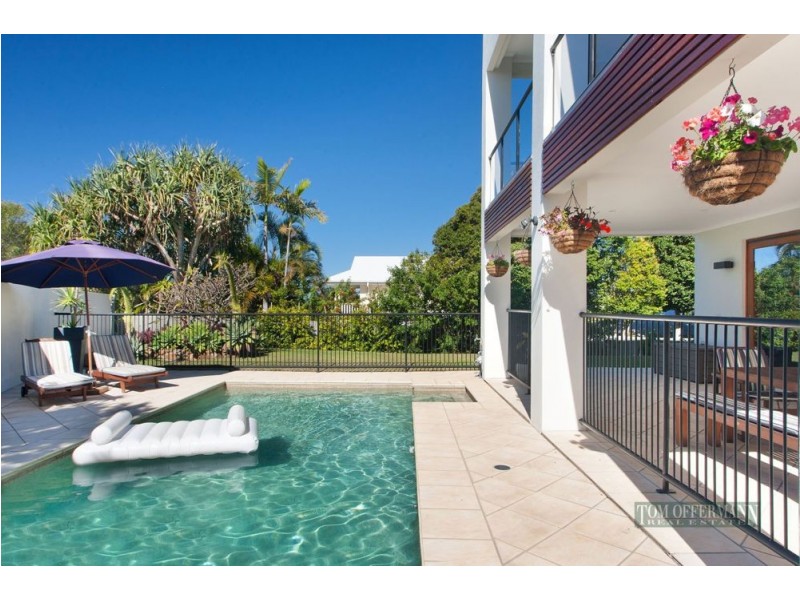 14 Captains Court, Sunrise Beach QLD 4567