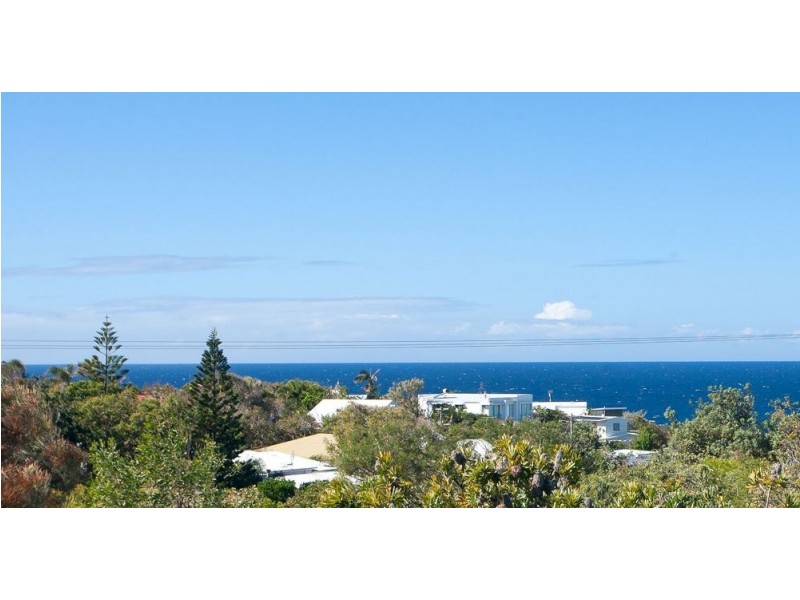 14 Captains Court, Sunrise Beach QLD 4567