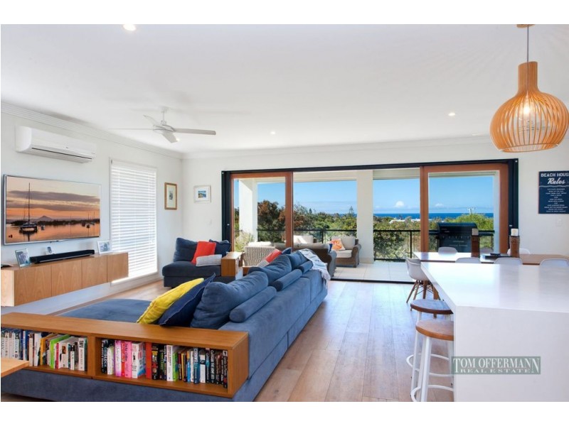 14 Captains Court, Sunrise Beach QLD 4567