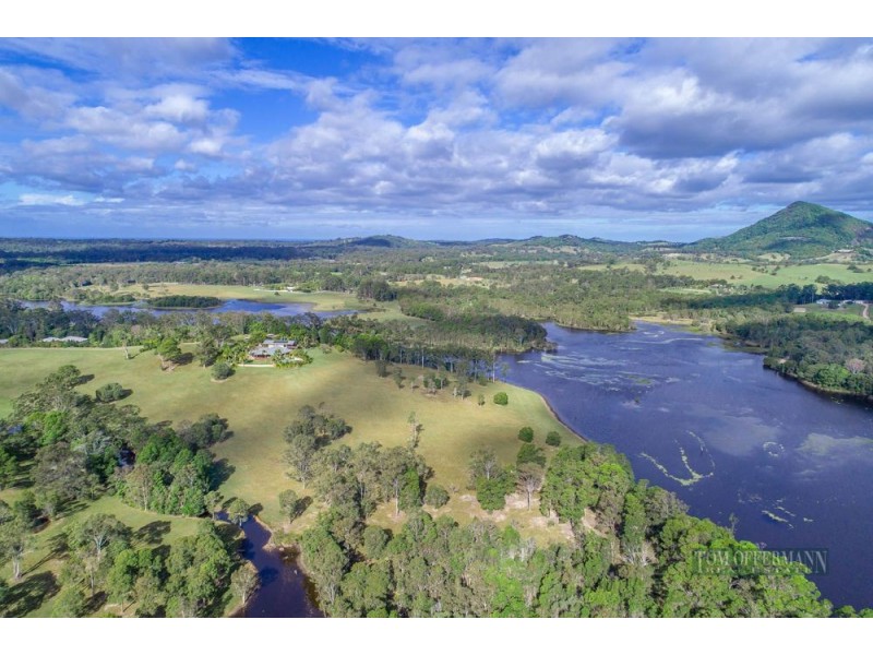 5 Gumboil Road, Lake Macdonald QLD 4563