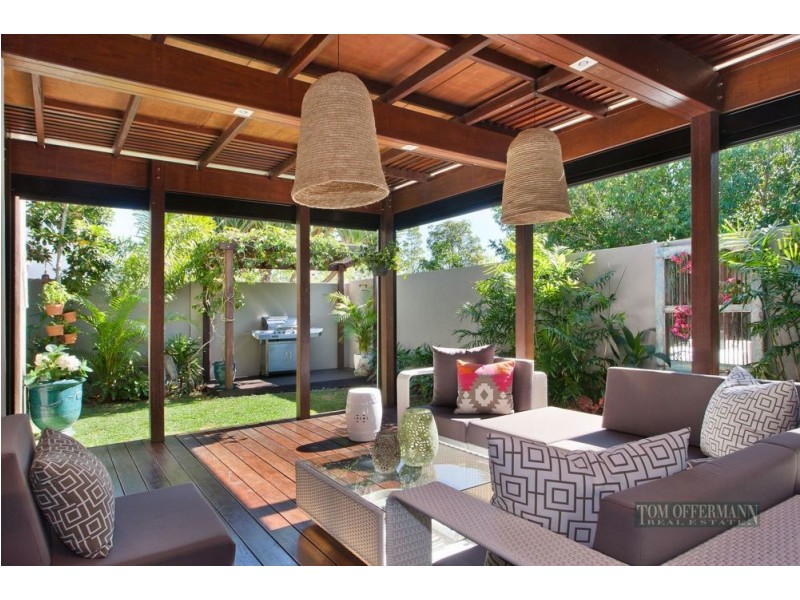 9 Wild Apple Ct, Noosa Heads QLD 4567