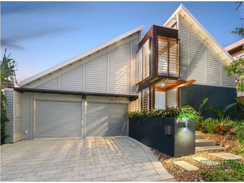 9 Wild Apple Ct, Noosa Heads QLD 4567