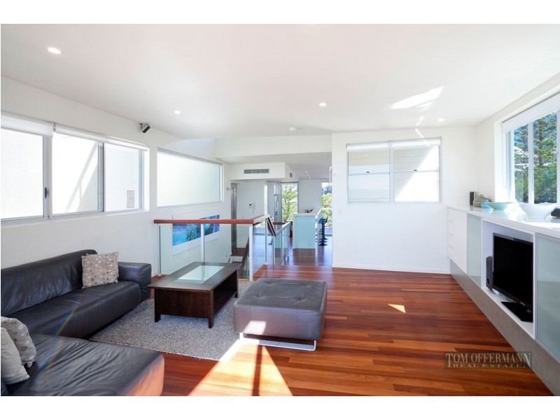 2/4 Bryan St, Sunshine Beach QLD 4567