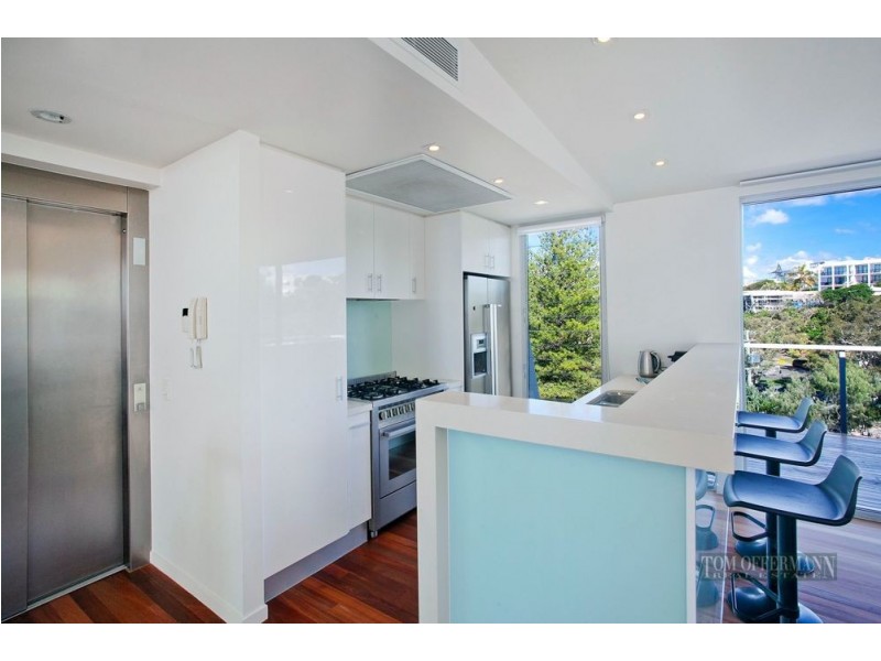 2/4 Bryan St, Sunshine Beach QLD 4567