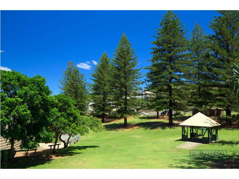 2/4 Bryan St, Sunshine Beach QLD 4567