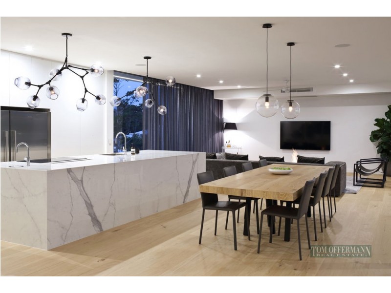 7 White Beech Rd, Noosa Heads QLD 4567