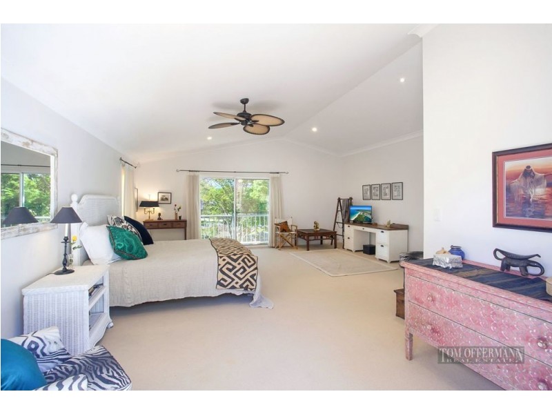 33 Waterside Court, Noosa Waters QLD 4566
