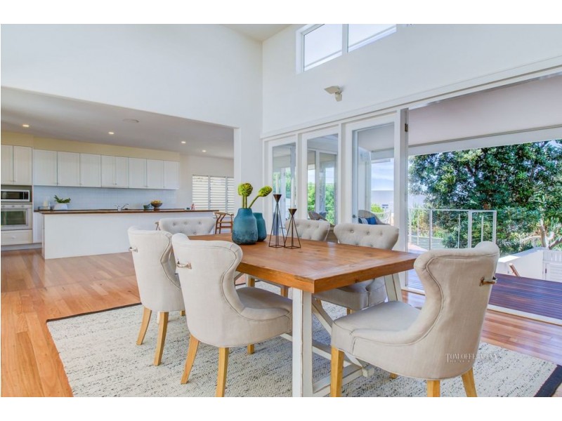 7 Kiamba Court, Sunshine Beach QLD 4567