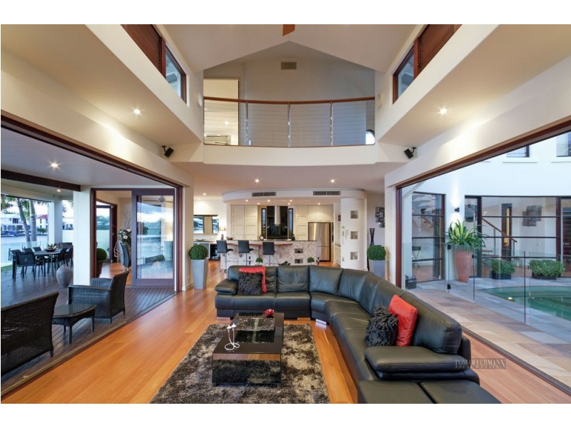 33 Masthead Quay, Noosa Waters QLD 4566