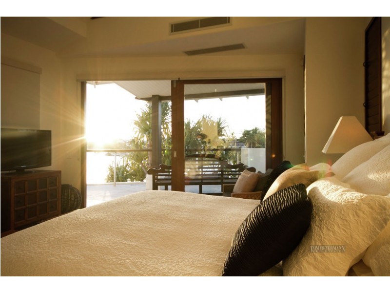 33 Masthead Quay, Noosa Waters QLD 4566