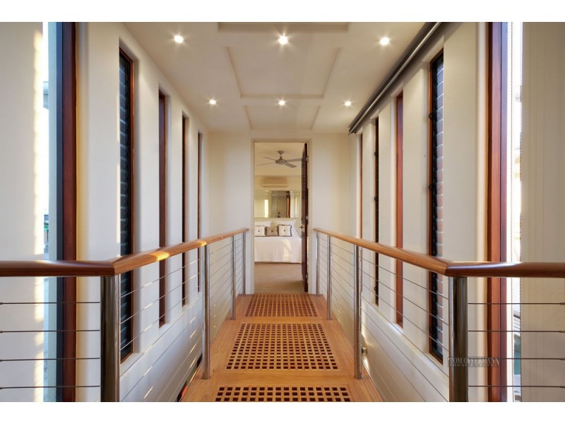 33 Masthead Quay, Noosa Waters QLD 4566