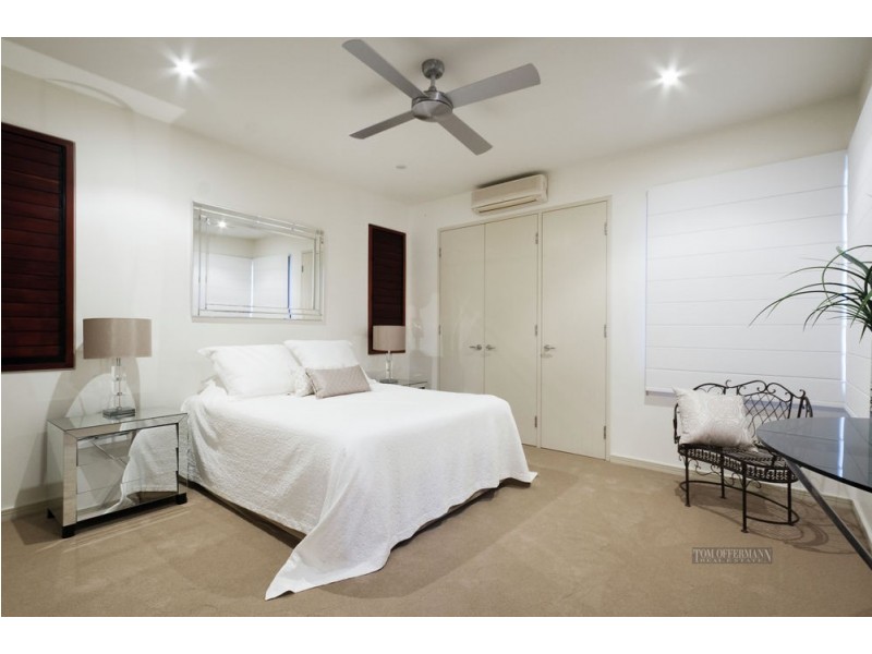 33 Masthead Quay, Noosa Waters QLD 4566