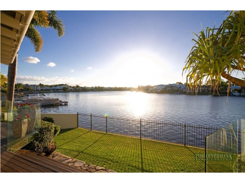 33 Masthead Quay, Noosa Waters QLD 4566
