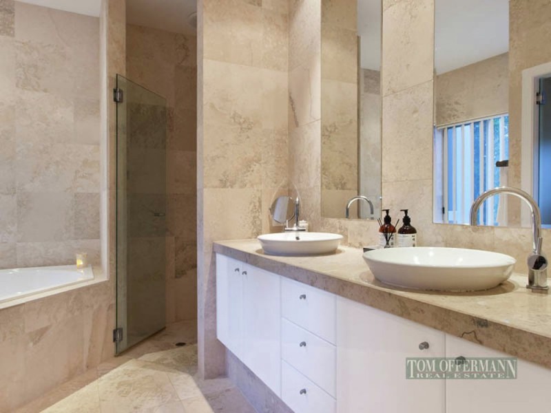 715/61 Noosa Springs Drive, Noosa Heads QLD 4567