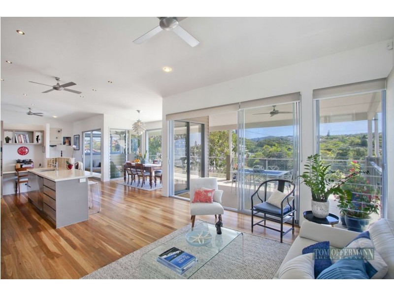 51 Tingira Crescent, Sunrise Beach QLD 4567