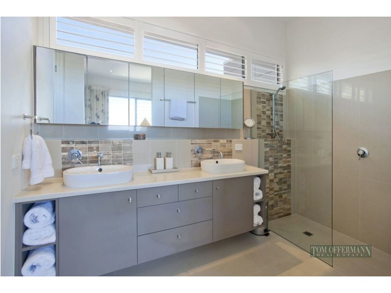 51 Tingira Crescent, Sunrise Beach QLD 4567